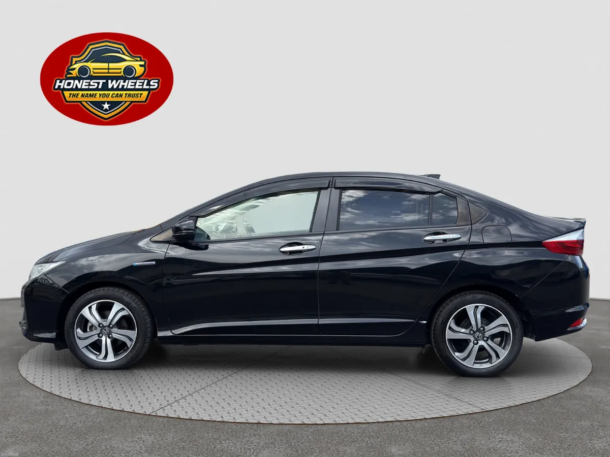 2015 Honda Grace 1.5 Hybrid Automatic - Image 5