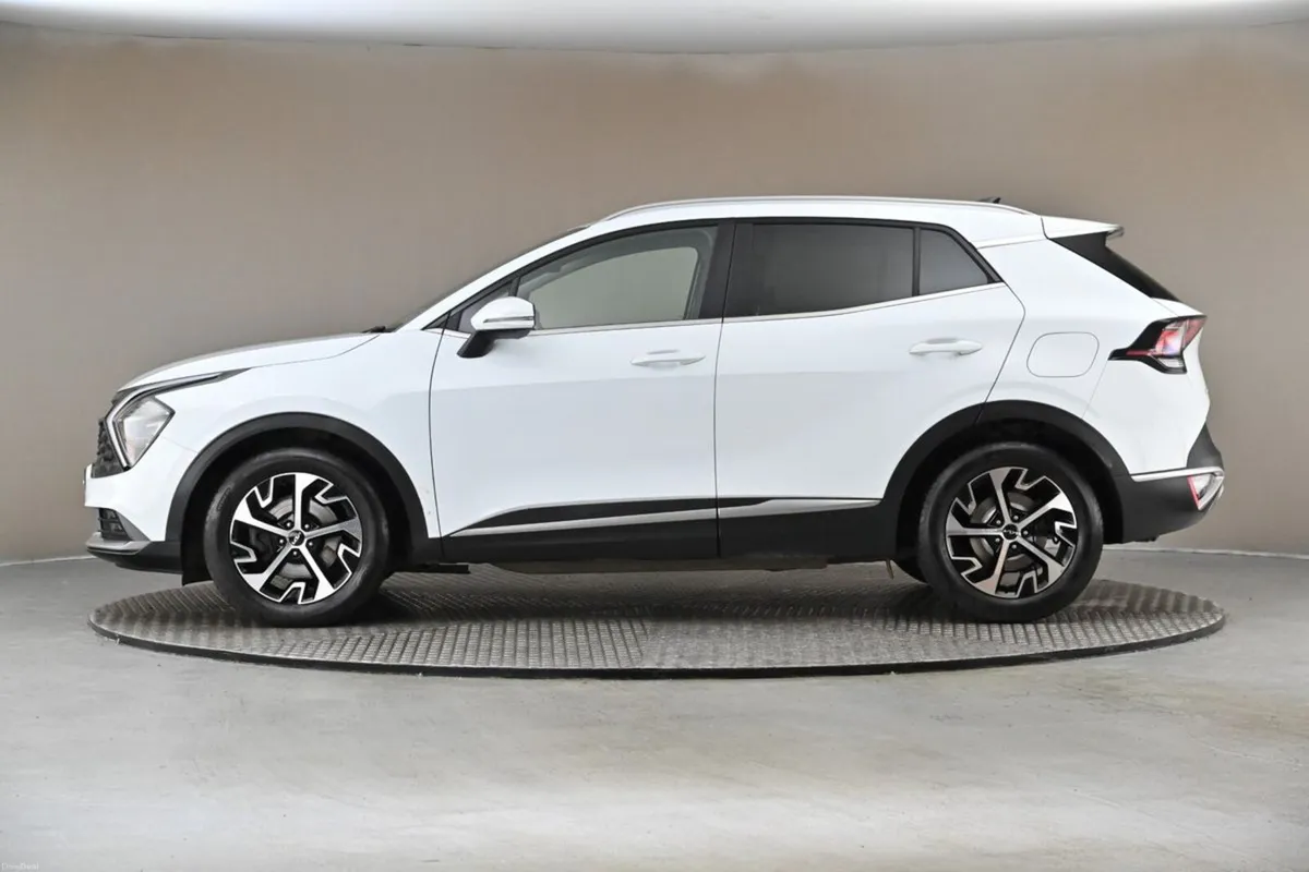 Kia Sportage 1.6 CRDI K4 6SPD **FULL  LEATHER** - Image 5