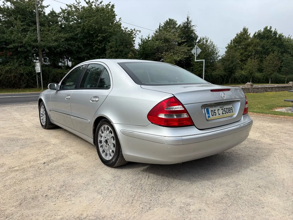 Mercedes E Class - Image 4