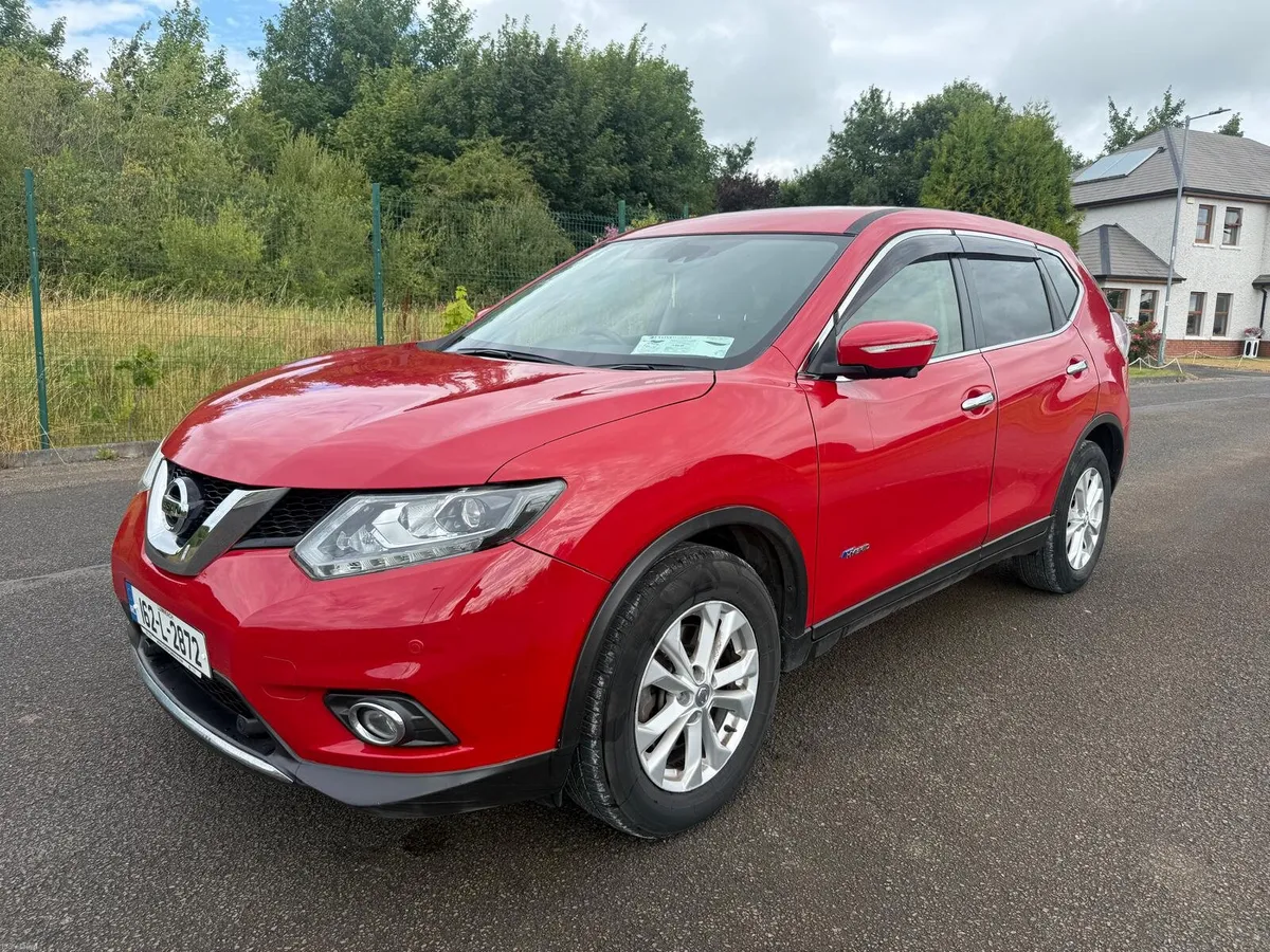 2016 Nissan XTrail Hybrid 4X4 - Image 2