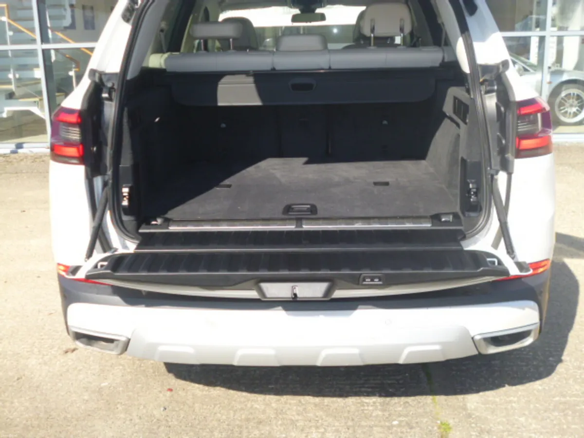 BMW X5 Xline 3.0L Auto Petrol plug-in hybrid 2021 - Image 5