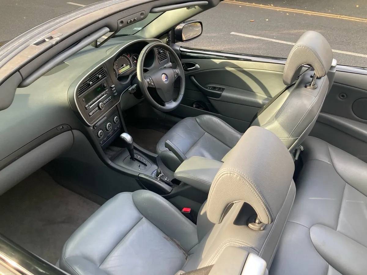 Car - Image 4