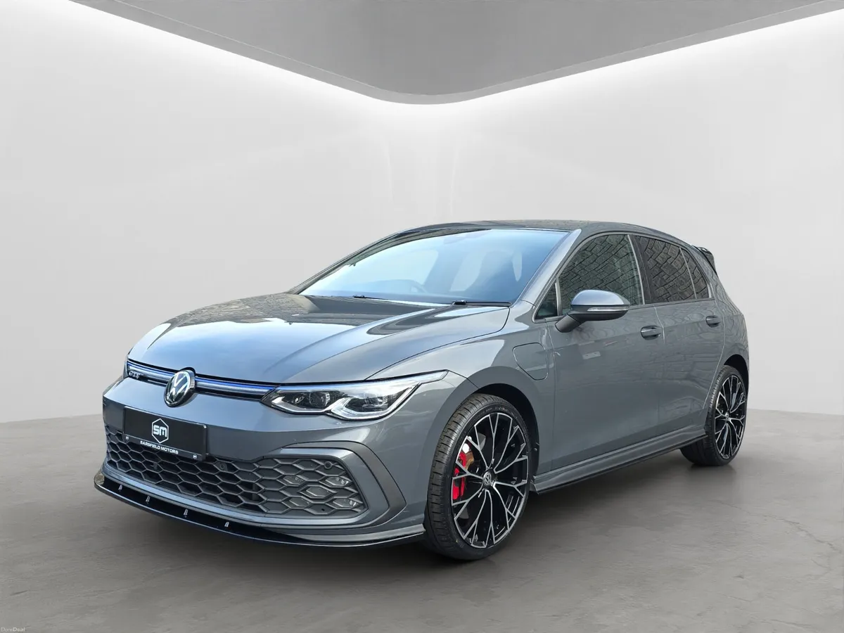 2023 VOLKSWAGEN GOLF 1.4 TSI GTE DSG. - Image 3