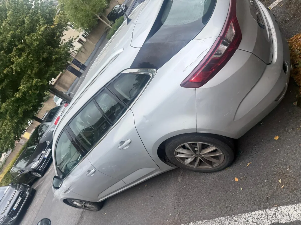 Renault Megane Estate - Image 3
