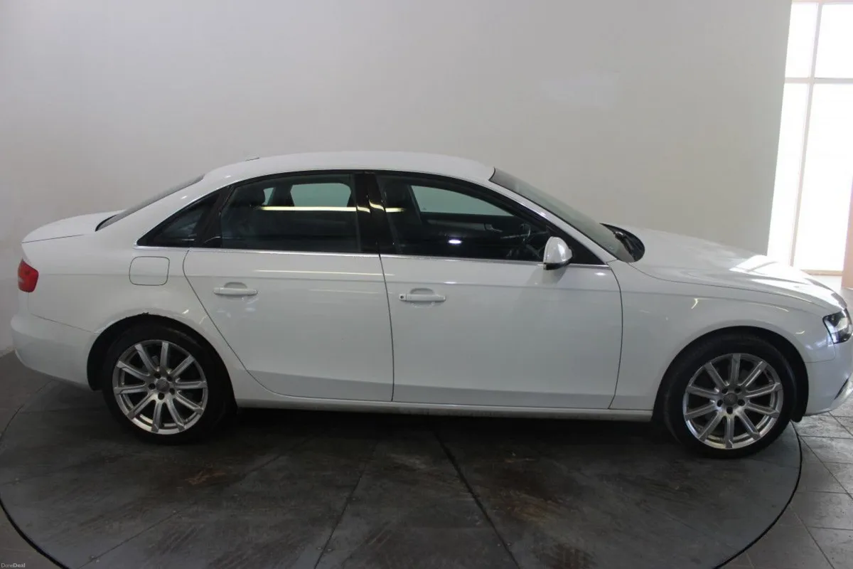 Audi A4 2.0 - TENDER 38 - Image 3