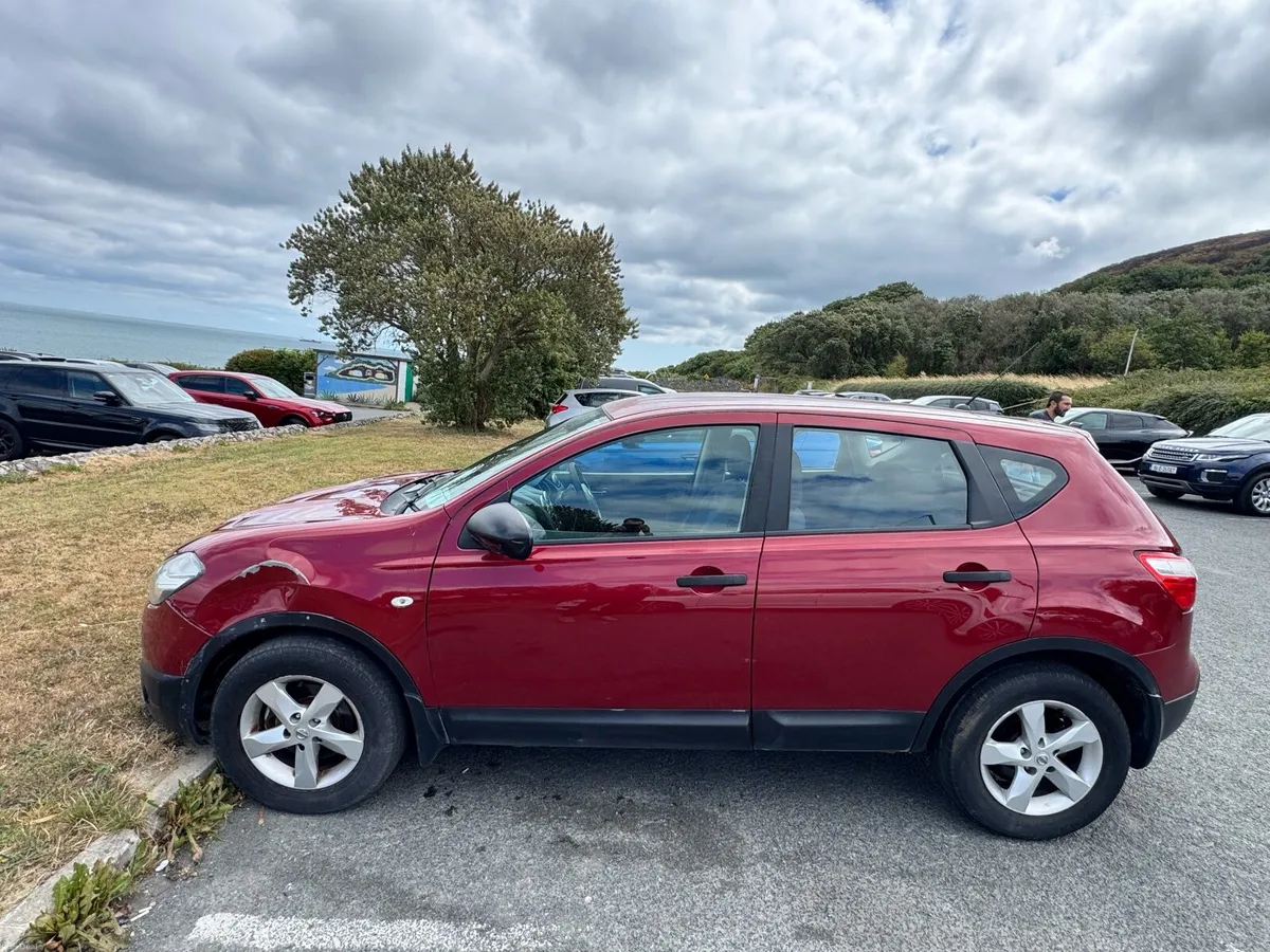 Nissan Qashqai 2011 - Image 2