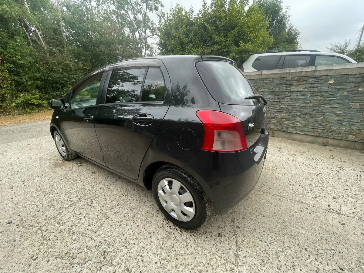 Toyota vitz automatic - Image 4