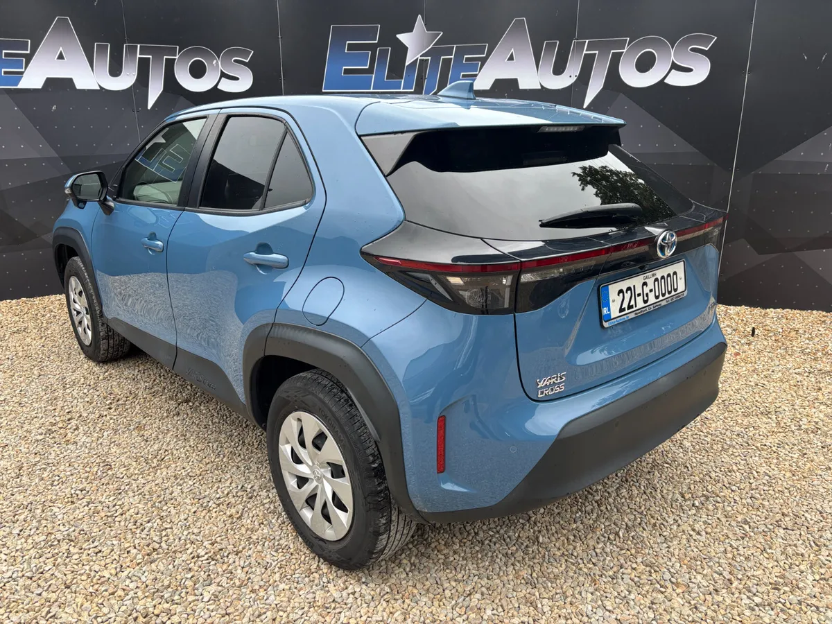 Toyota Yaris Cross Self Charging Hybrid 2022 - Image 3