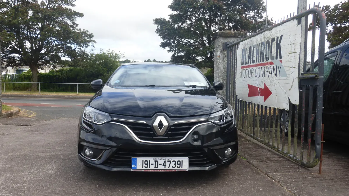 Renault Megane 2019 - Image 2