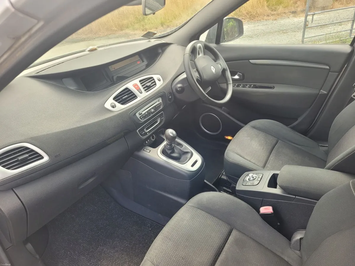 Renault Scenic 2010 - Image 2