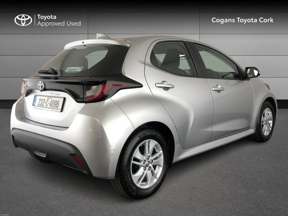 Toyota Yaris 1.0 LUNA 4DR - Image 2