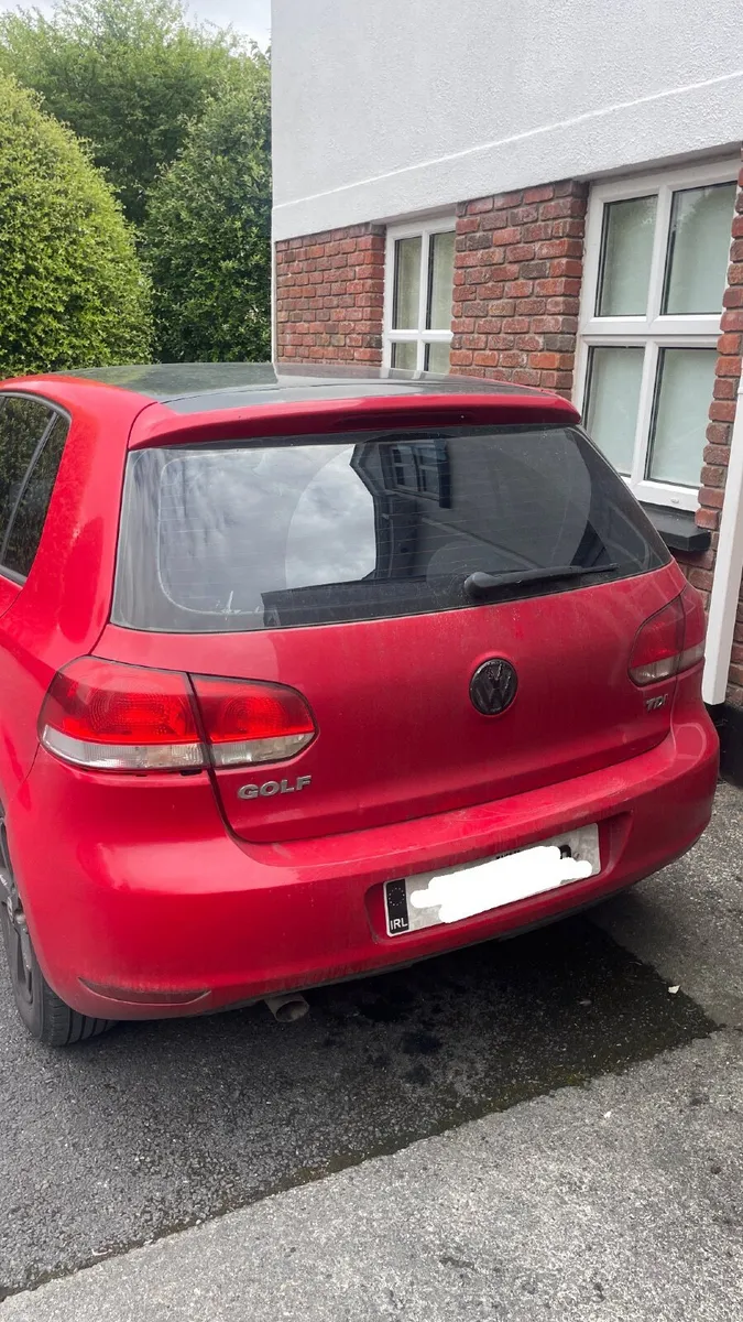 Volkswagen Golf 2011 - Image 2