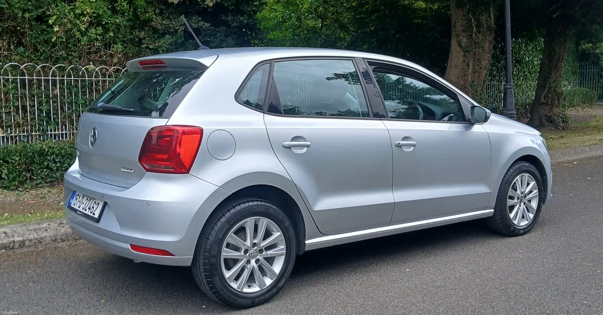 Volkswagen Polo 2015 *IRISH CAR FSH* 1.0 TREND 5dr - Image 3