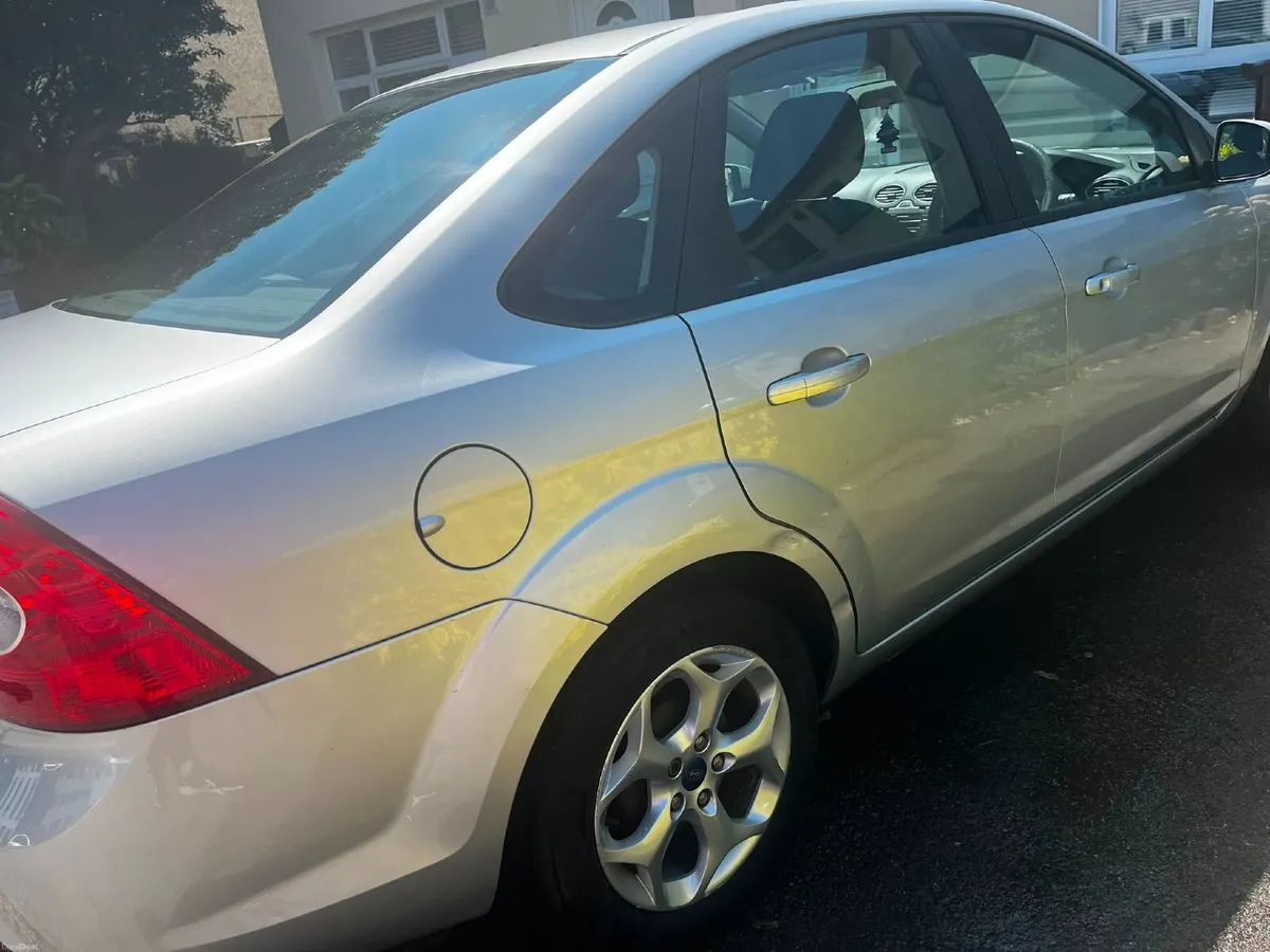 Ford Focus 2011 - Image 3