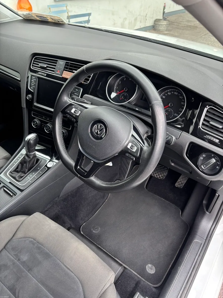 2016 Volkswagen Golf - Image 5