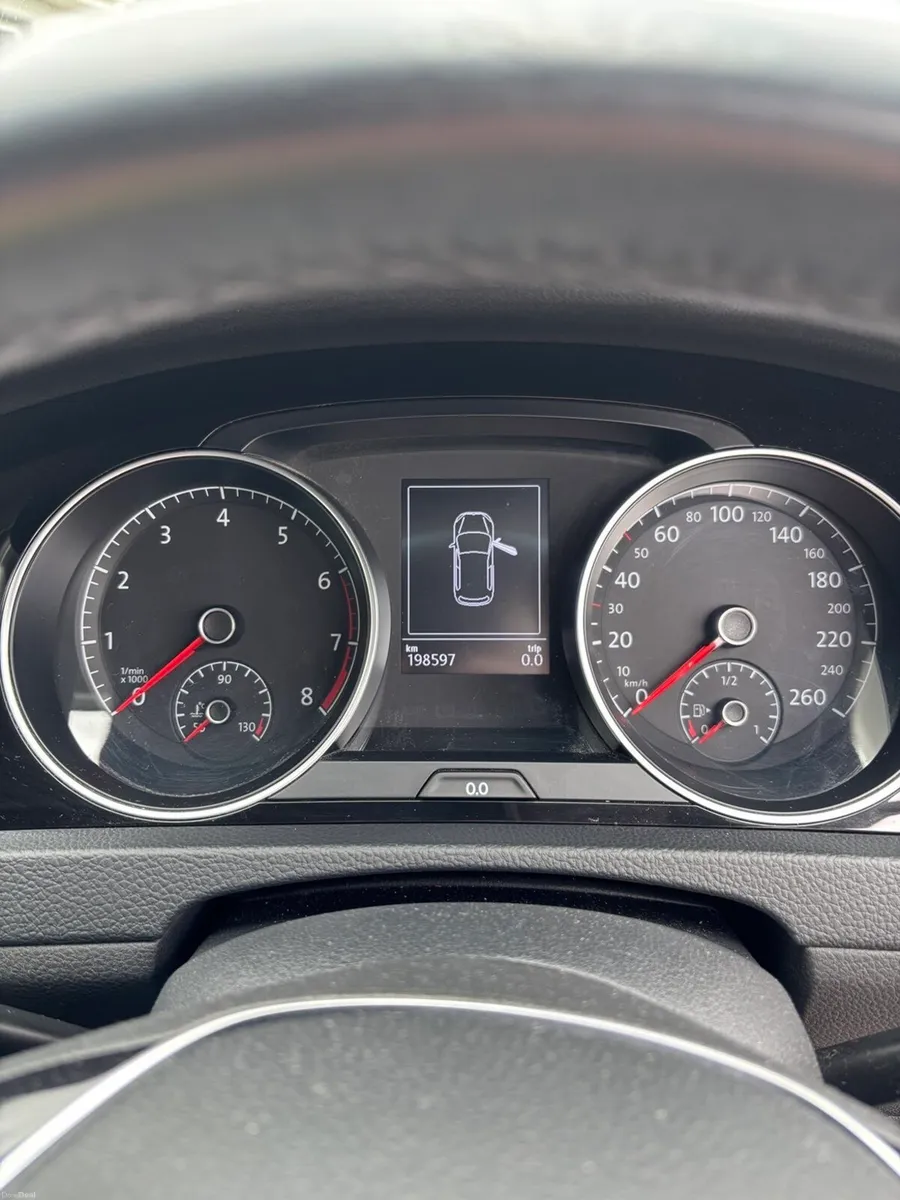 2016 Volkswagen Golf - Image 6