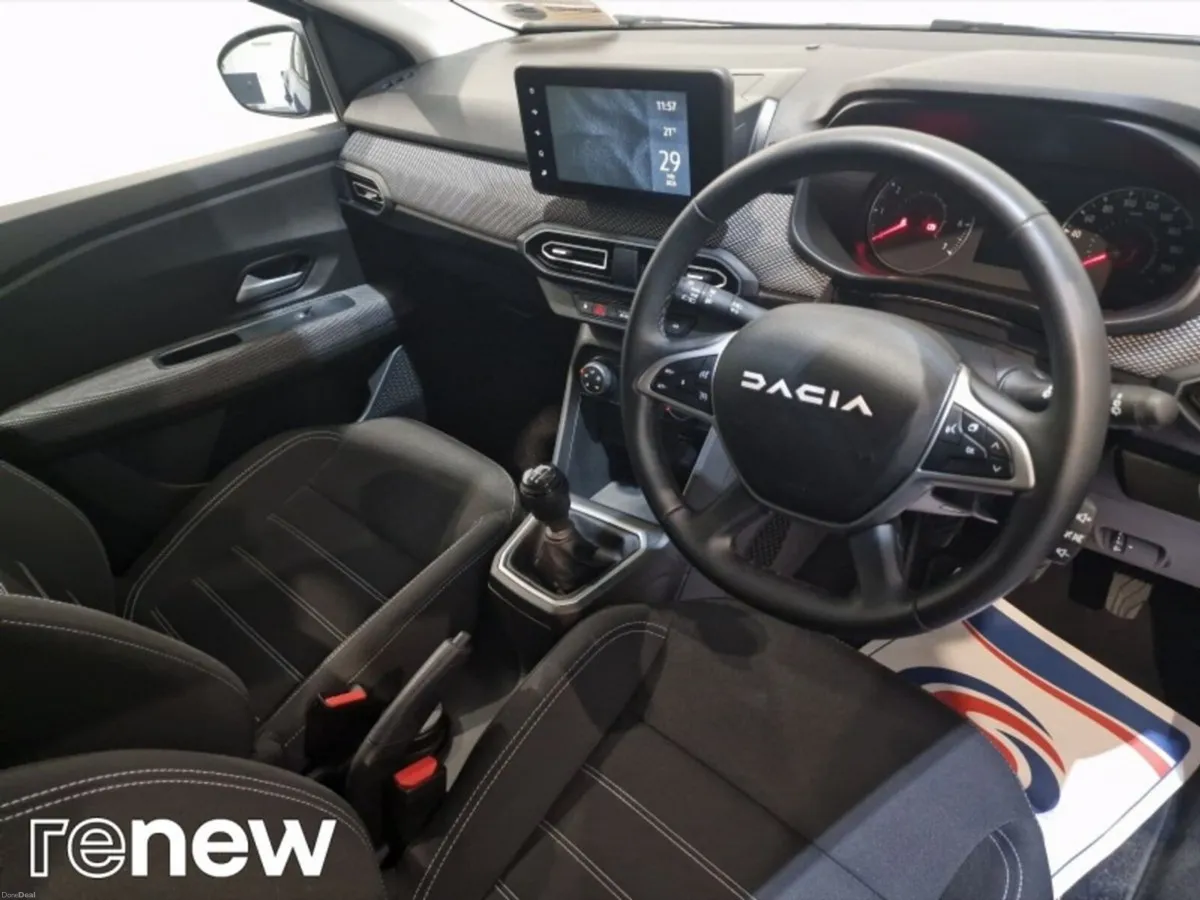 Dacia Sandero Expression TCe 90 5Sp GSR2 - Image 6