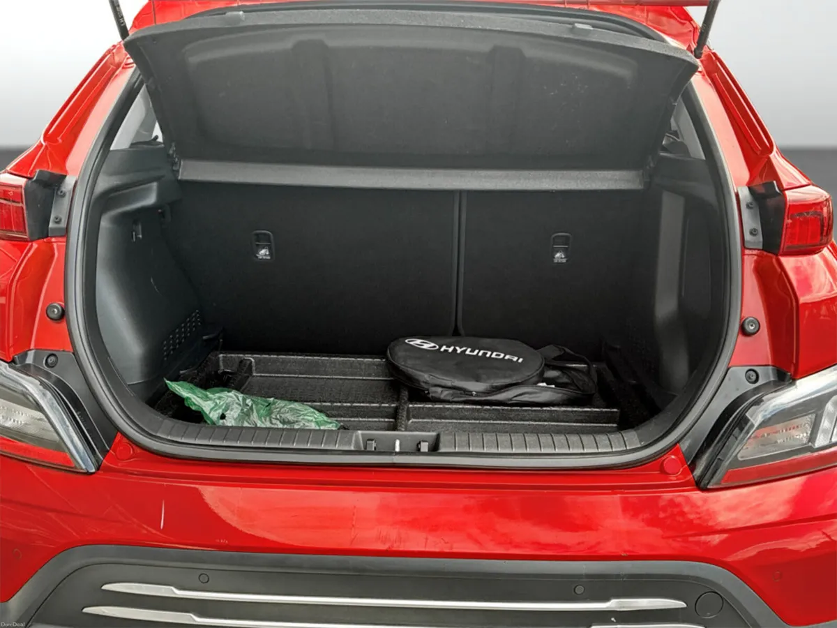 Hyundai Kona Premium EV 64Kwh - Image 6