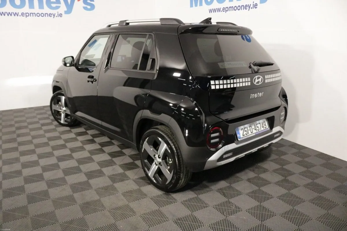 Hyundai INSTER Elegance 49 KwH EV - Image 6