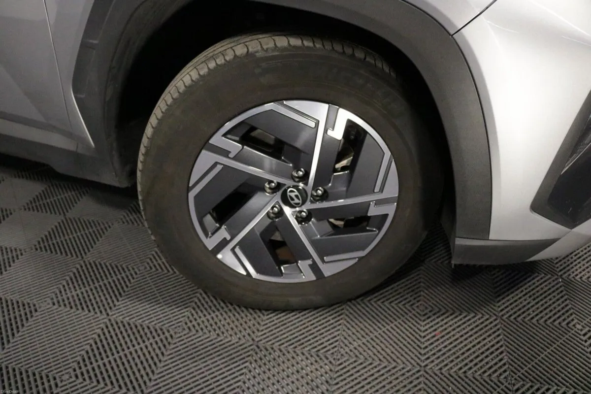 Hyundai Tucson Hybrid Executive 1.6l Petrol Automa - Image 4