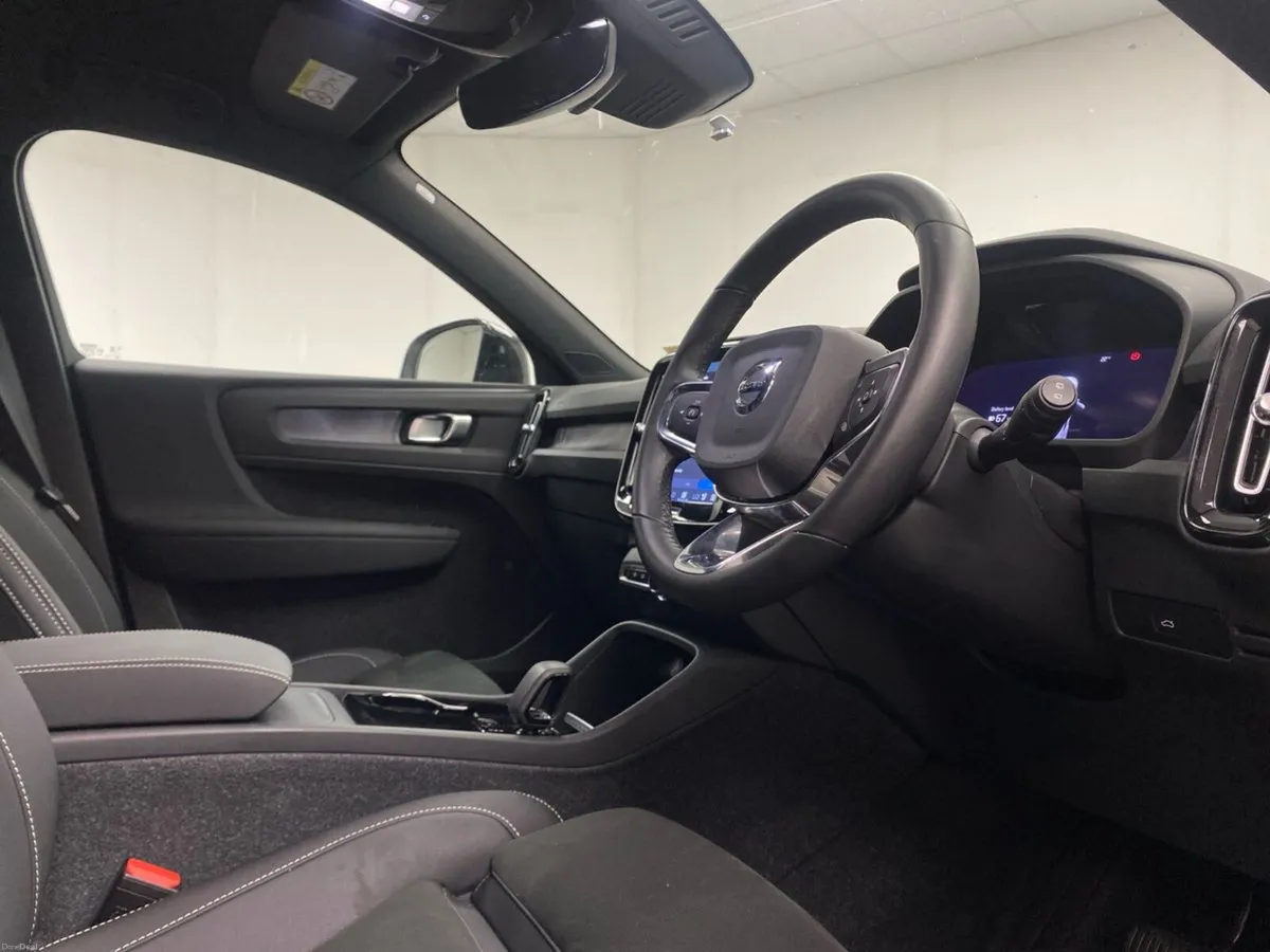 Volvo EX40 Single Motor Ext Range Electric Plus - Image 6