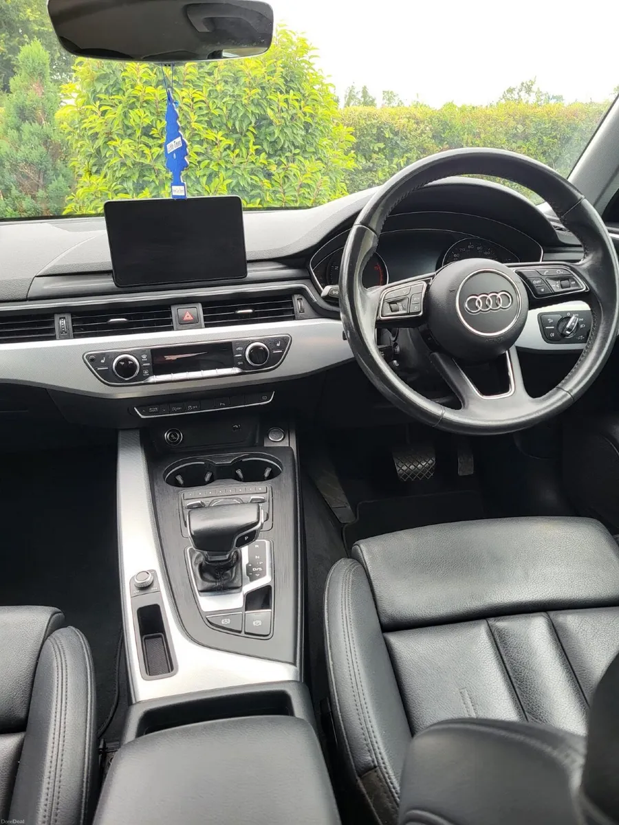 Audi A4 2019 - Image 3