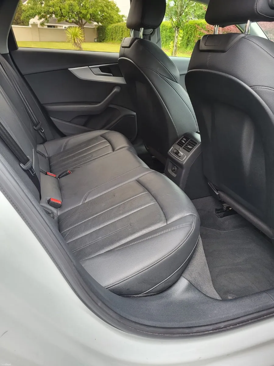 Audi A4 2019 - Image 5