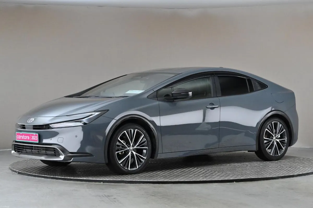 Toyota Prius 1.8 SELF CHARGING HYBRID **REVERSE CA - Image 4