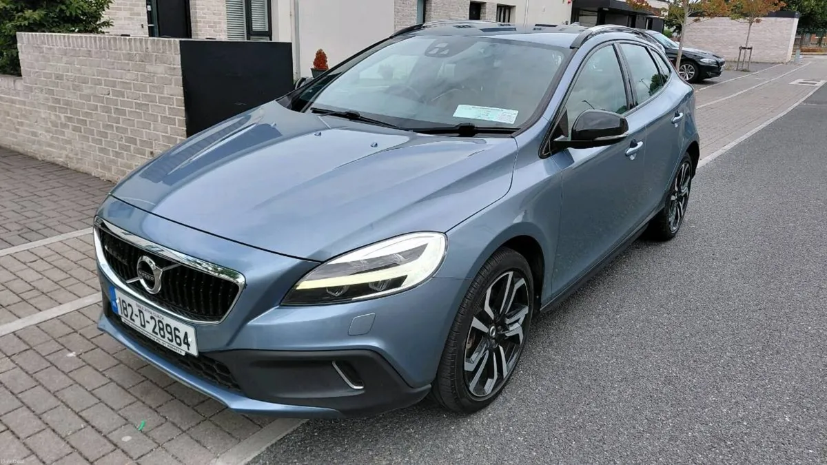 Volvo V40 Cross Country T5  AWD 245 hp New NCT - Image 1