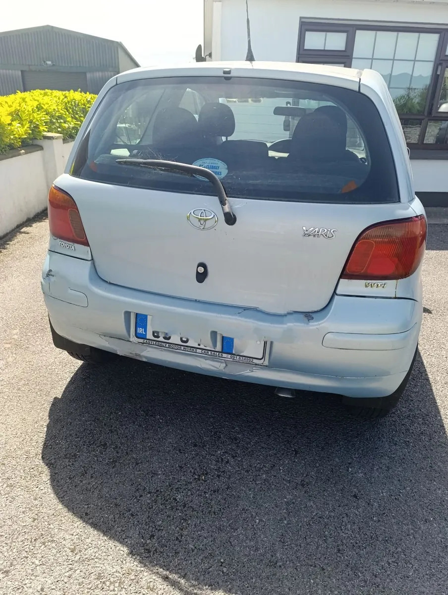 Toyota Yaris 2005 - Image 6