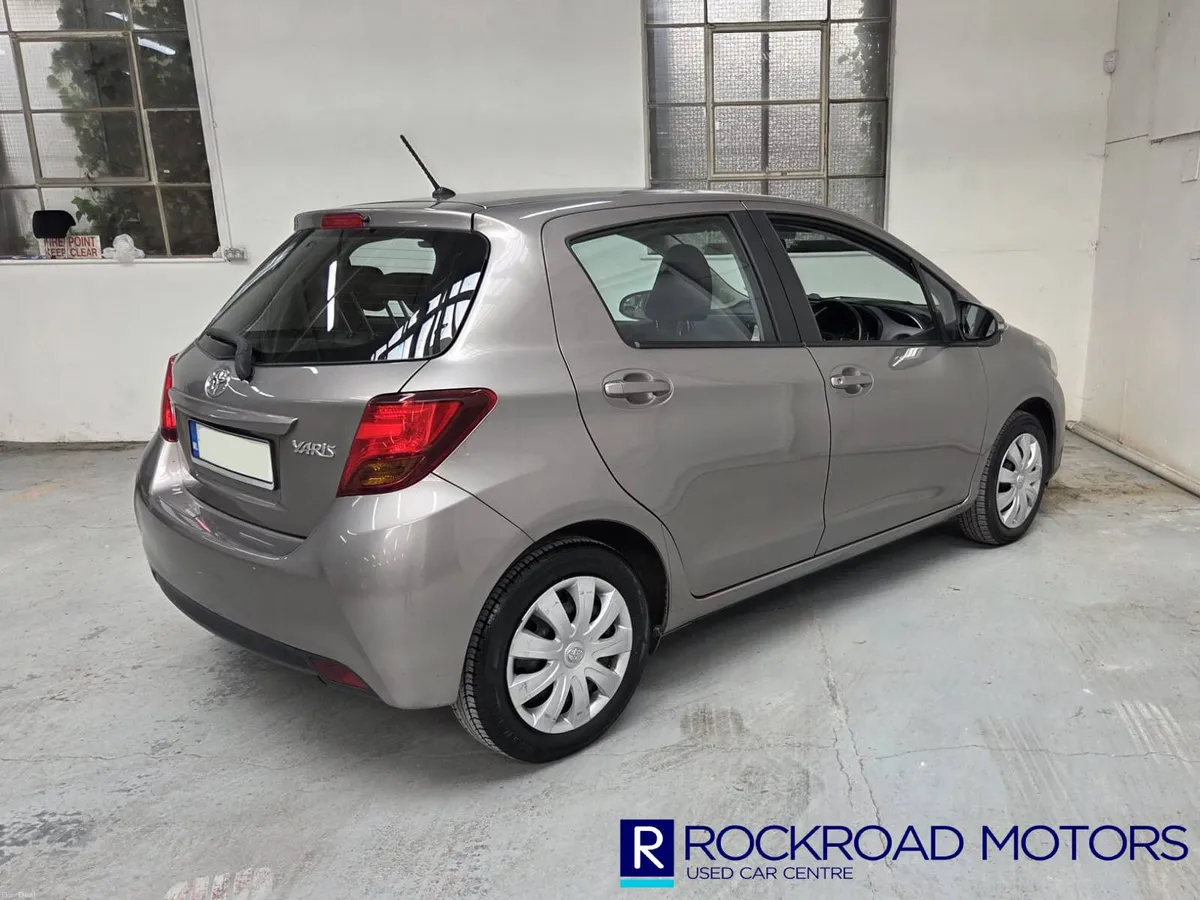 Toyota Yaris 1.0 Luna,  2015 - Image 5