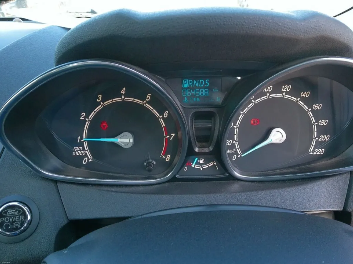 2015 Ford Fiesta Automatic - Image 6
