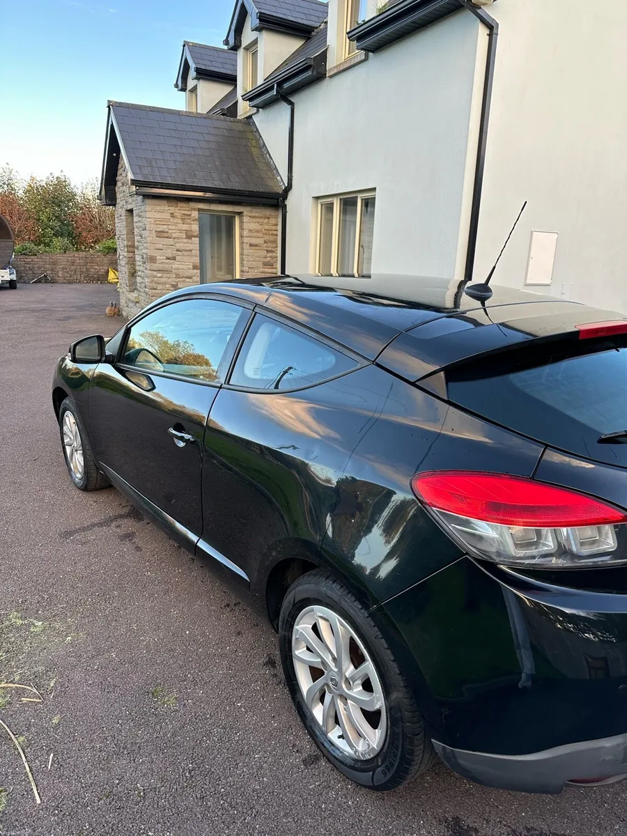 141 Renault Megane Dynamique 1.6 Petrol | New NCT - Image 4