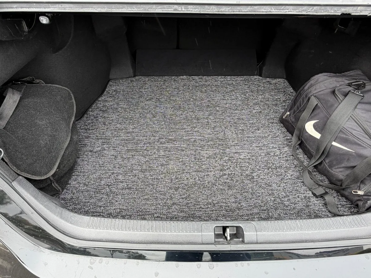 Toyota Camry 24900€ price - Image 4