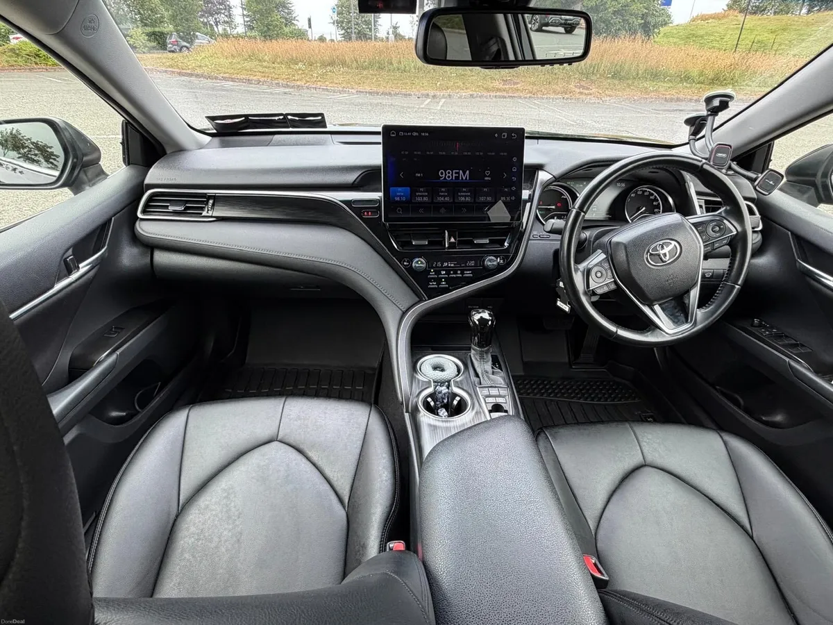 Toyota Camry 26500€ price - Image 5