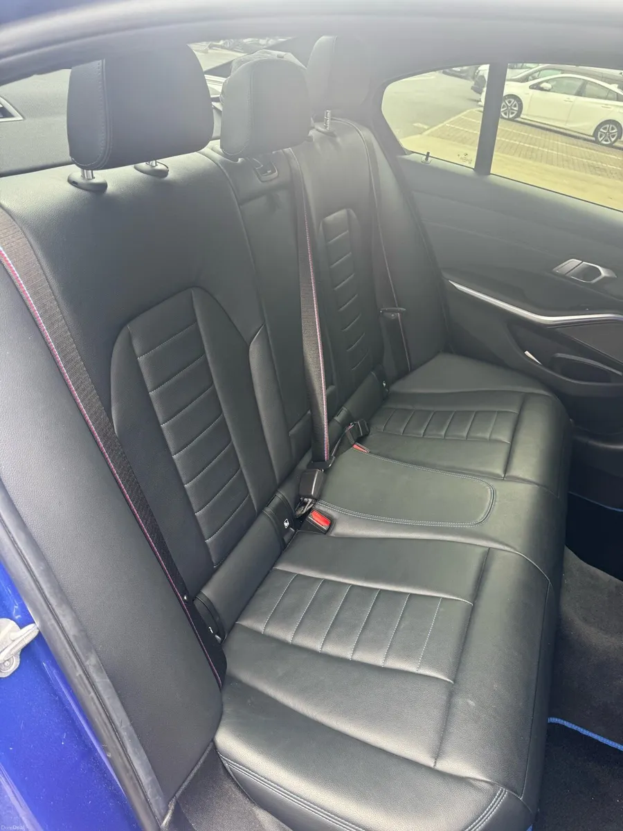 2020 (202) BMW 330e Msport - Image 6