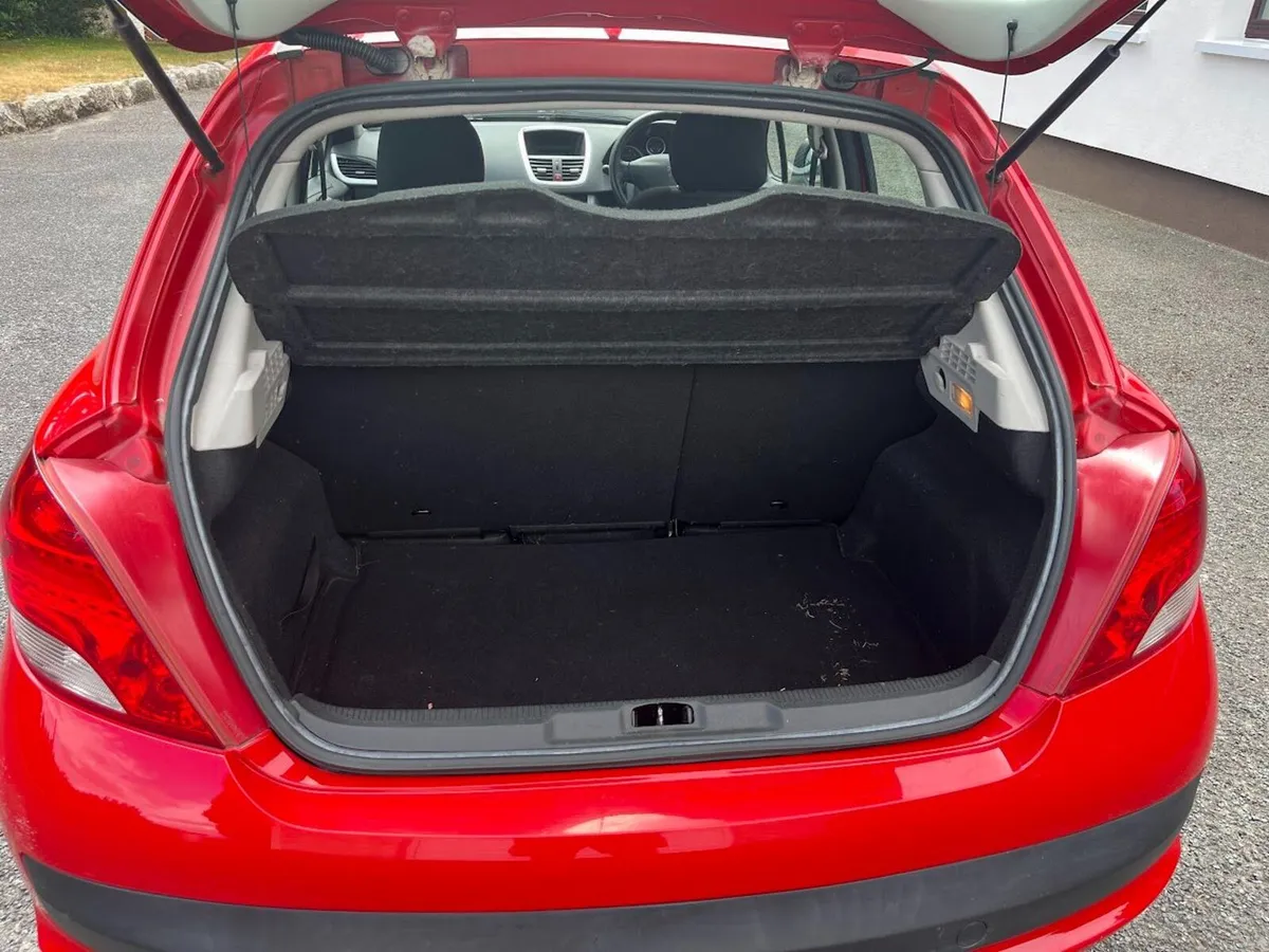 2012 Peugeot 207 Access 1.4 petrol 5dr - Image 4