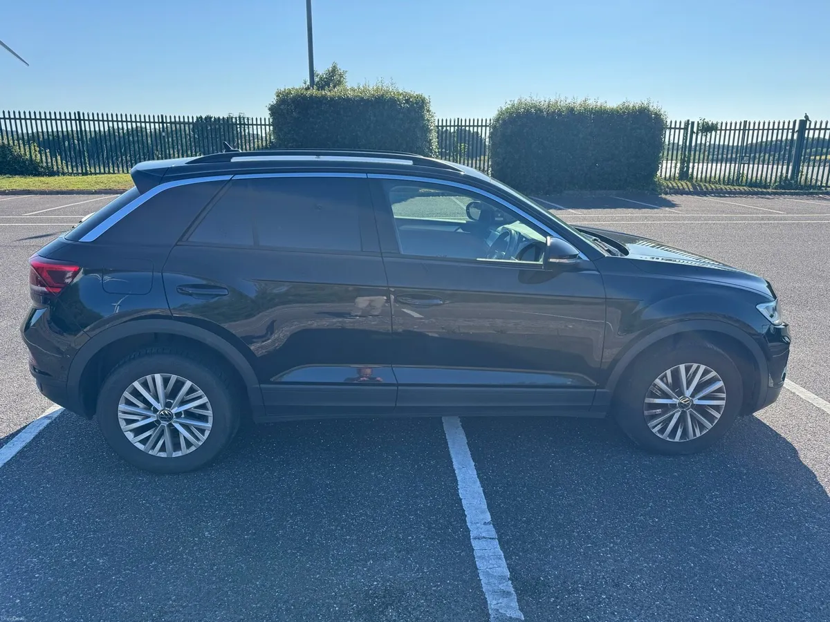 Black Volkswagen T-Roc Van(Vat included in price) - Image 4