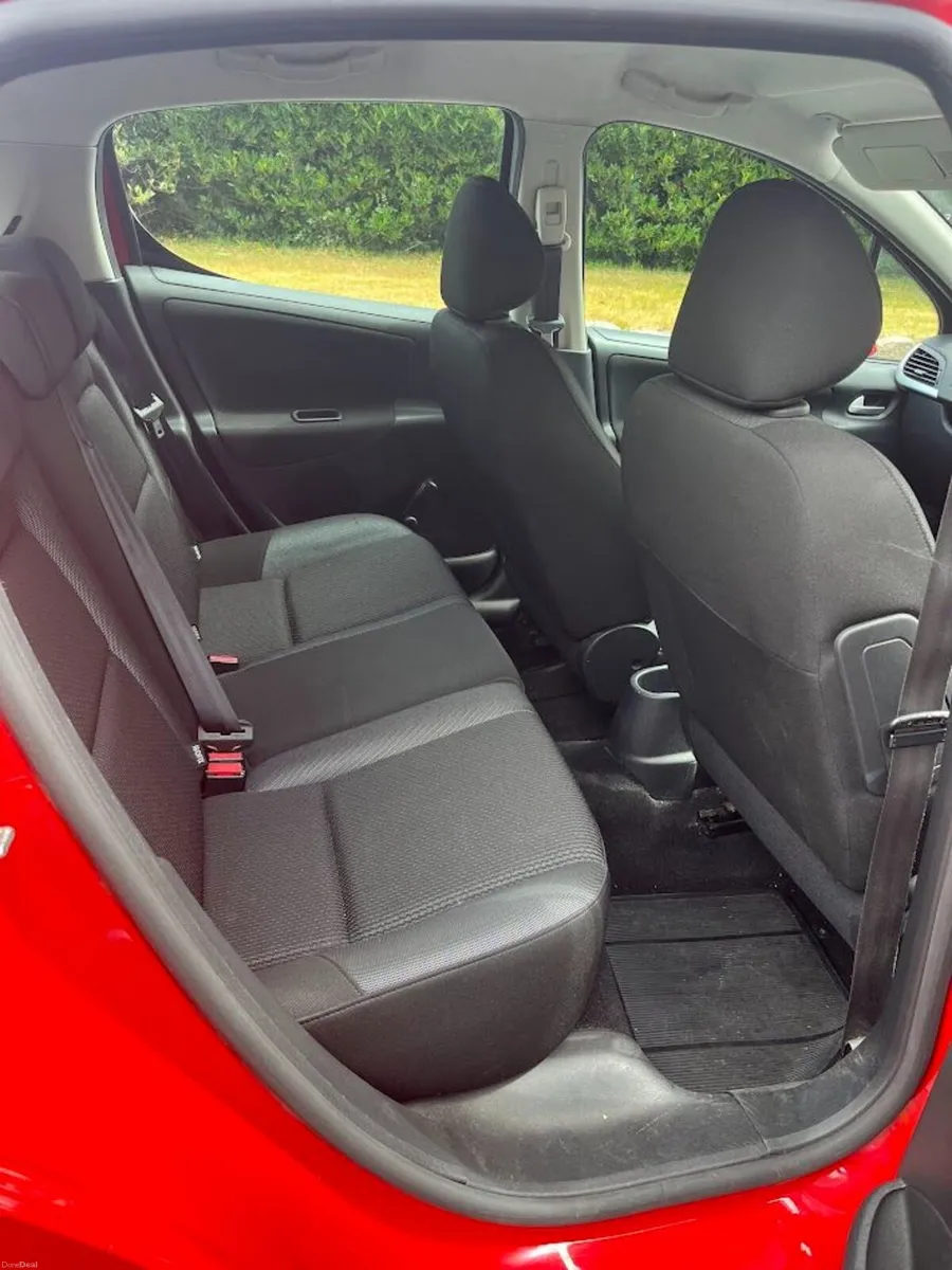 2012 Peugeot 207 Access 1.4 petrol 5dr - Image 2