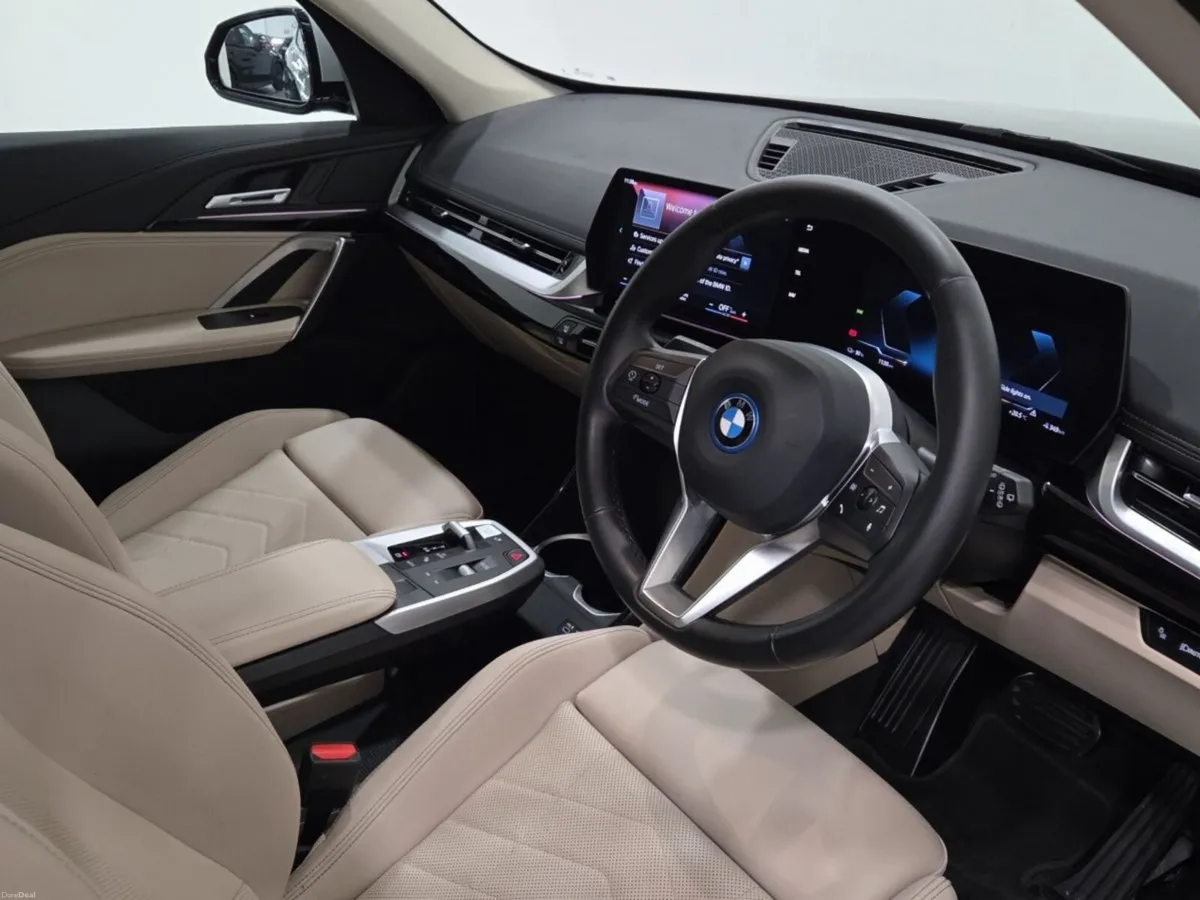 BMW iX1 xDrive30 xLine - Image 6