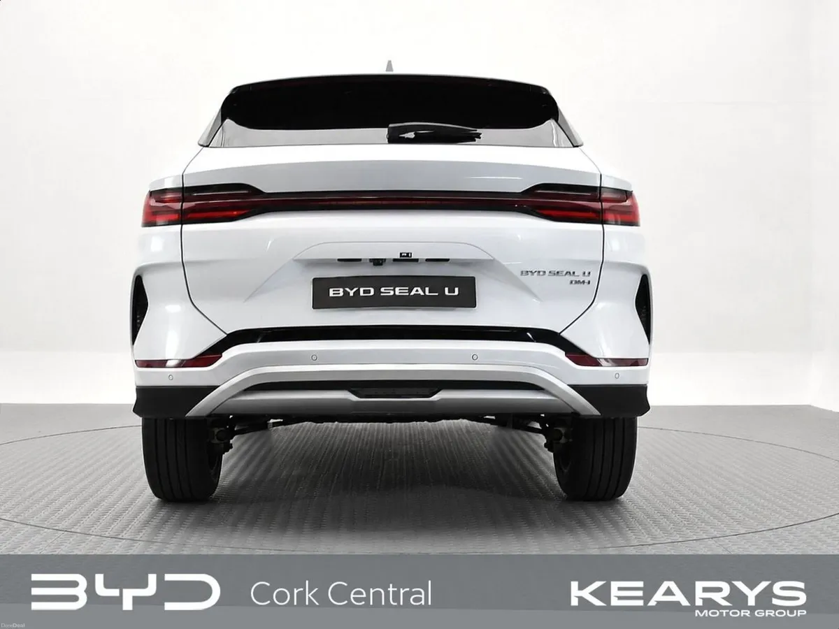 BYD SEAL U Comfort 1.5 DM-i 294 PHEV 26.6 kWh eCVT - Image 2