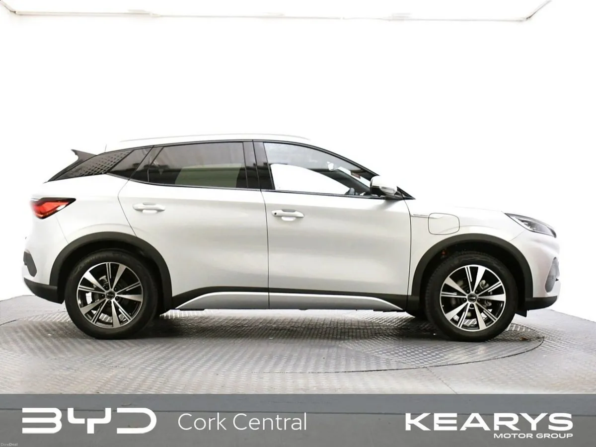 BYD ATTO 3 Design 204 Electric 60kWh Auto 11kW OBC - Image 5