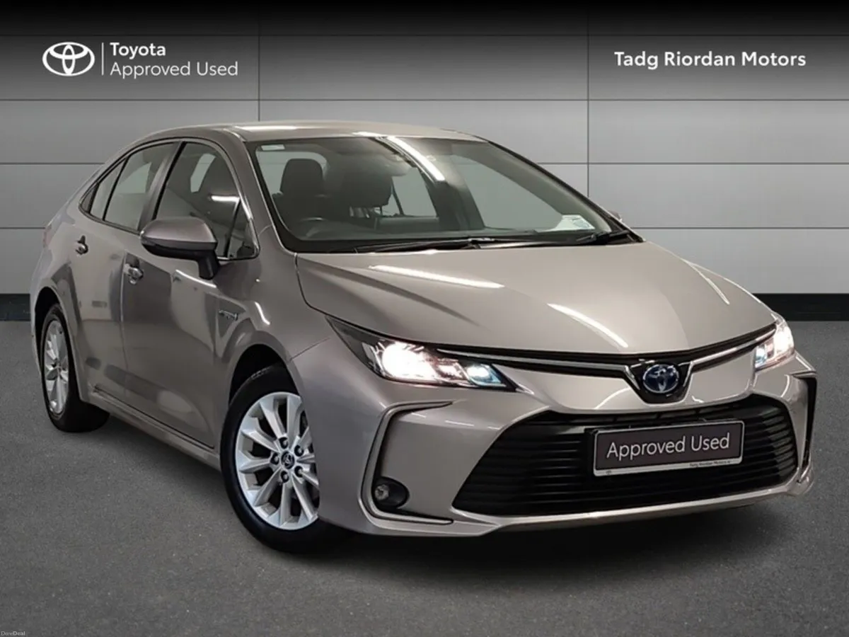 Toyota Corolla HYBRID LUNA SAL - Image 1