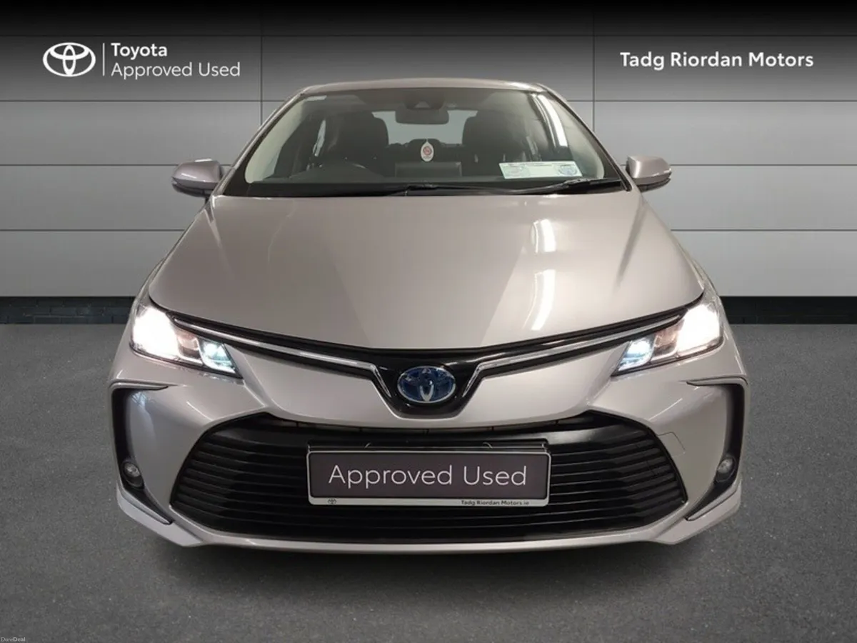 Toyota Corolla HYBRID LUNA SAL - Image 5