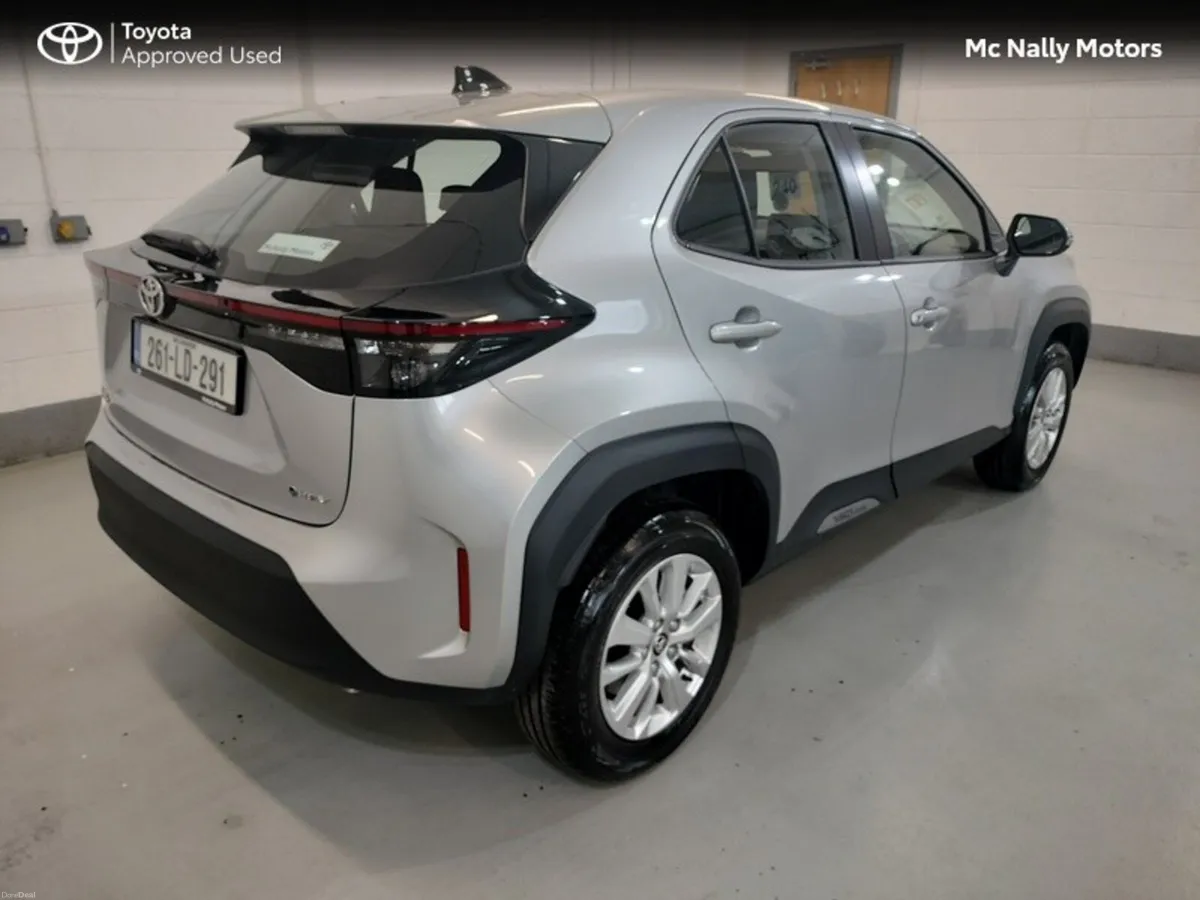 Toyota Yaris Cross LUNA 3 FREE SERVICES - Image 2