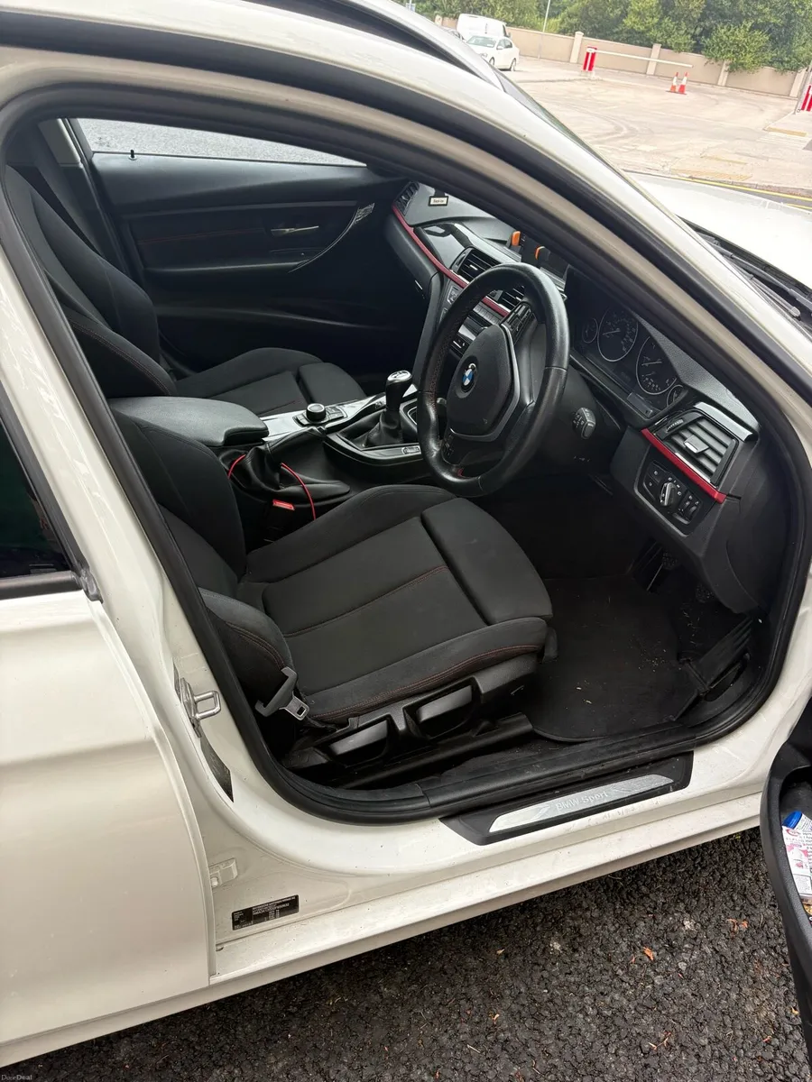 BMW 318d touring - Image 3