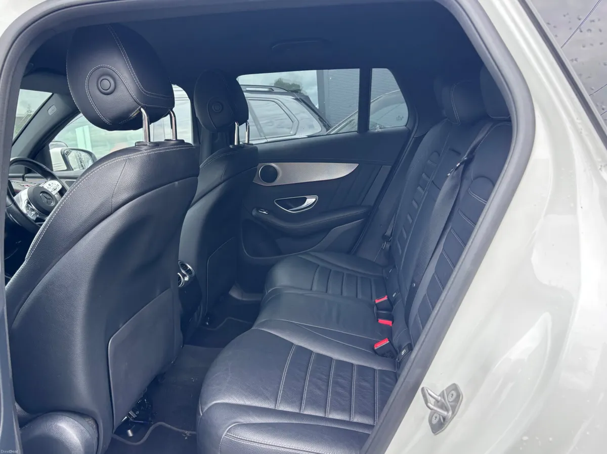 MERCEDES BENZ EQC 400 AMG LINE 4MATIC - Image 5