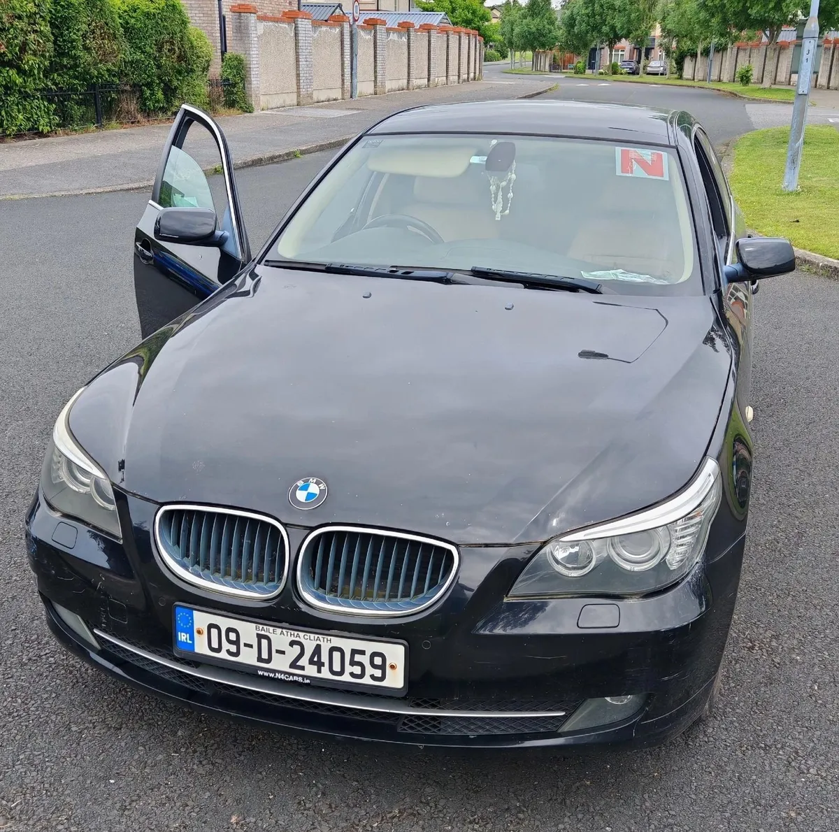 BMW 5-Series 2009 - Image 5