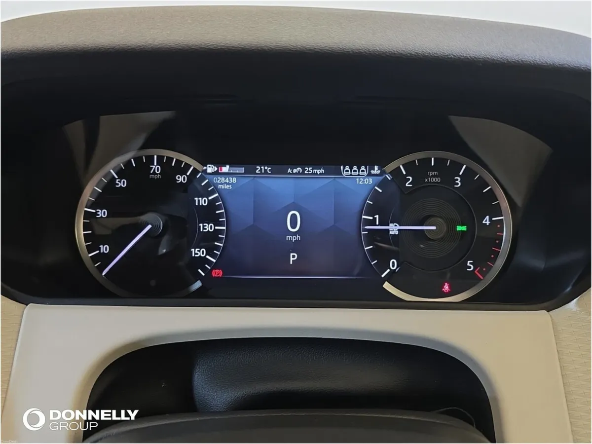 Land Rover Range Rover Velar Diesel Estate Edition - Image 6