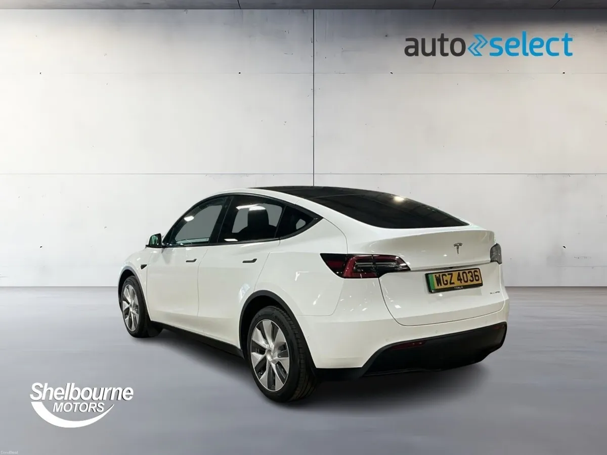 Tesla Model Y LONG RANGE - Image 6